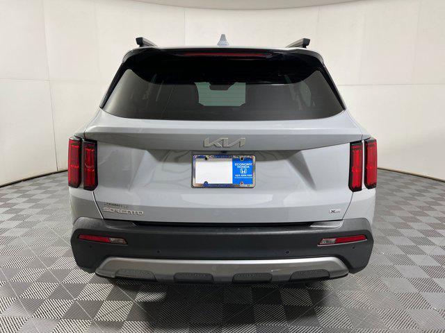 used 2023 Kia Sorento car, priced at $28,996