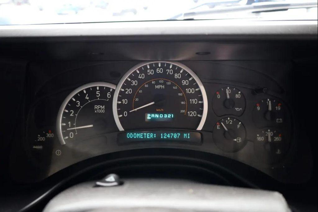 used 2005 Hummer H2 car, priced at $16,999