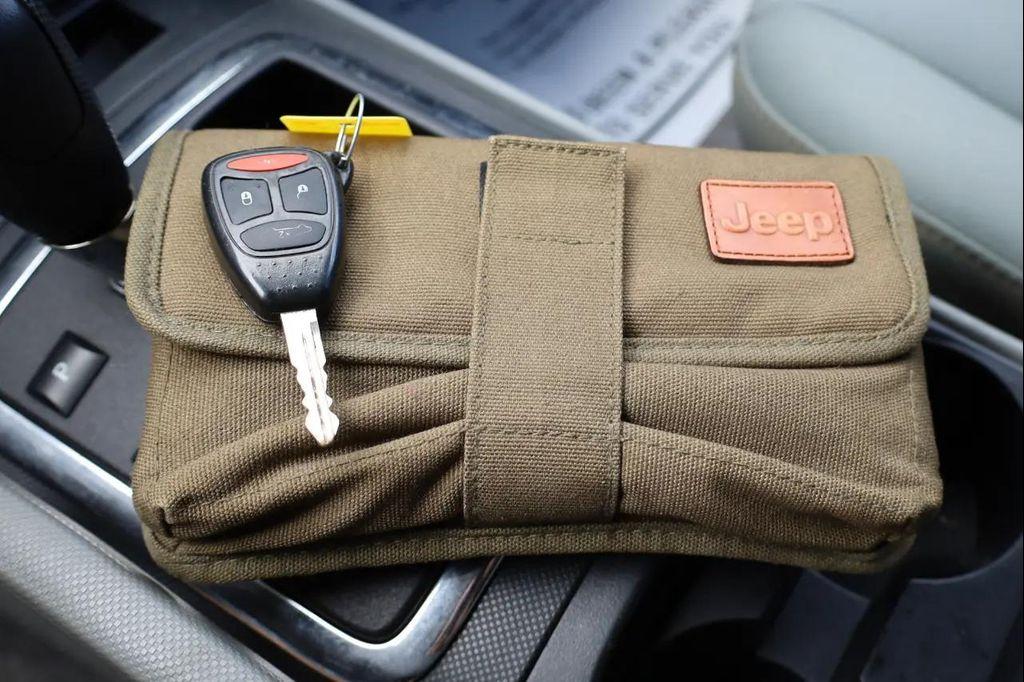 used 2006 Jeep Grand Cherokee car, priced at $4,999