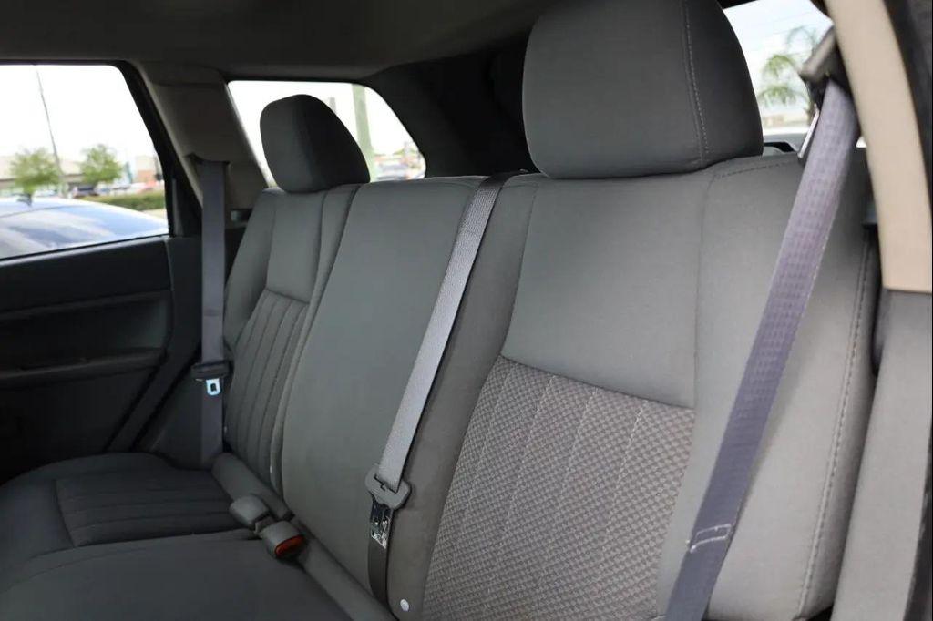 used 2006 Jeep Grand Cherokee car, priced at $4,999