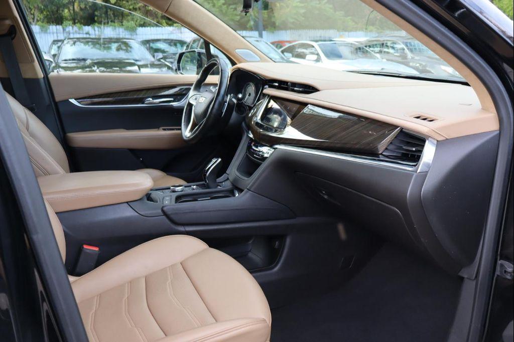 used 2023 Cadillac XT6 car, priced at $31,995