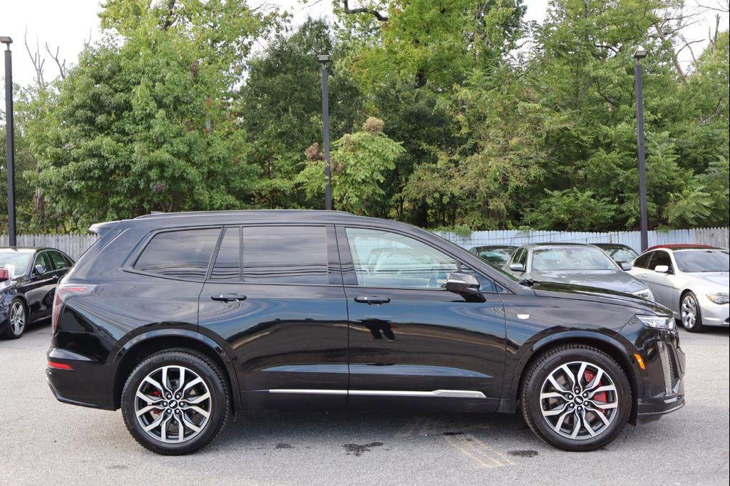 used 2023 Cadillac XT6 car, priced at $31,995