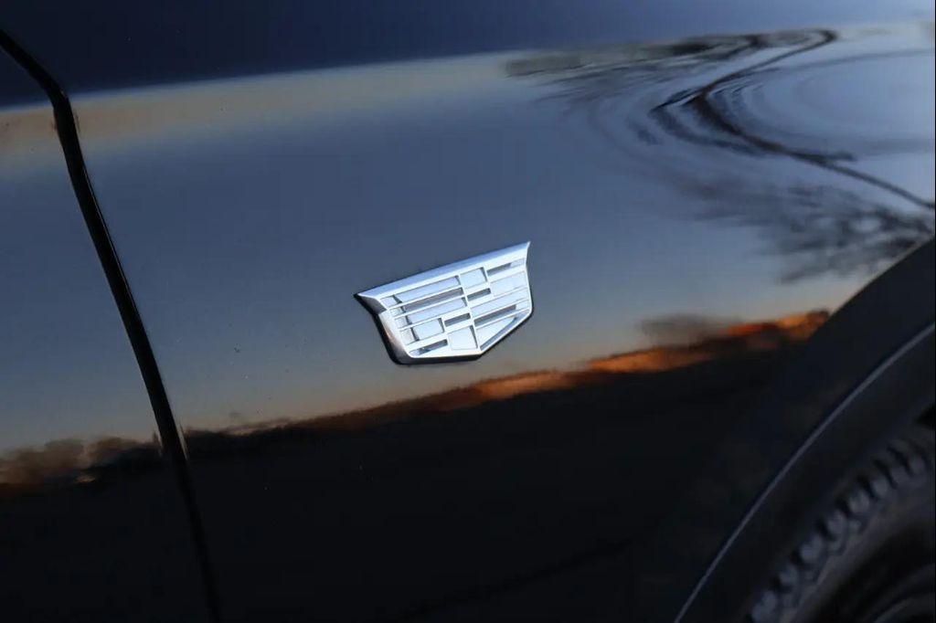 used 2023 Cadillac XT6 car, priced at $31,995