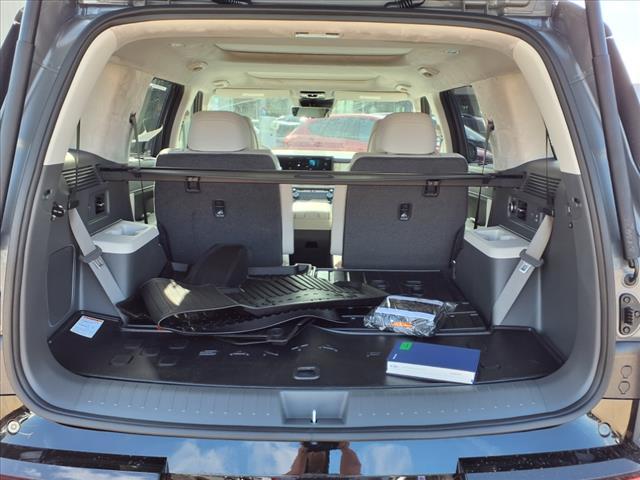 new 2025 Hyundai Santa Fe car, priced at $47,132