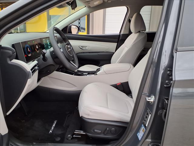 new 2026 Hyundai Tucson car, priced at $32,099