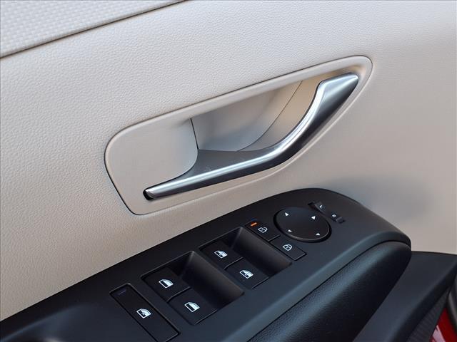 new 2026 Hyundai TUCSON Hybrid car, priced at $36,175