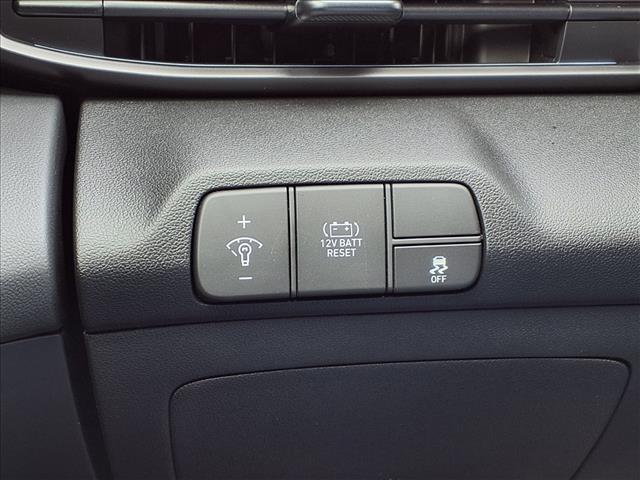 new 2025 Hyundai ELANTRA HEV car