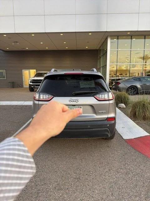 used 2020 Jeep Cherokee car, priced at $13,411