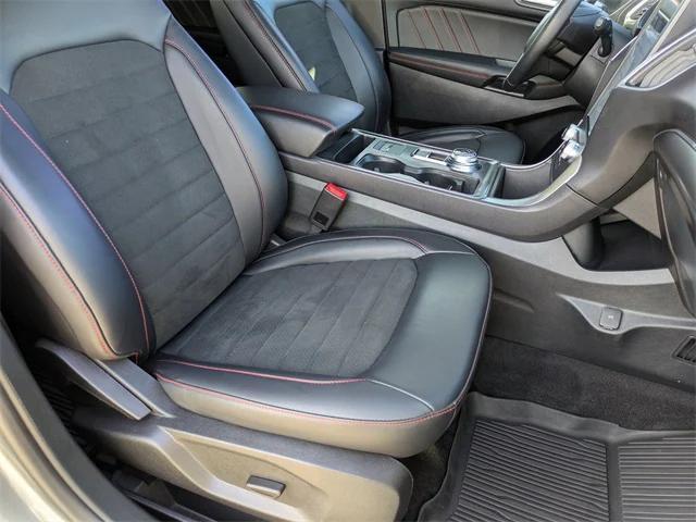 used 2024 Ford Edge car, priced at $28,991