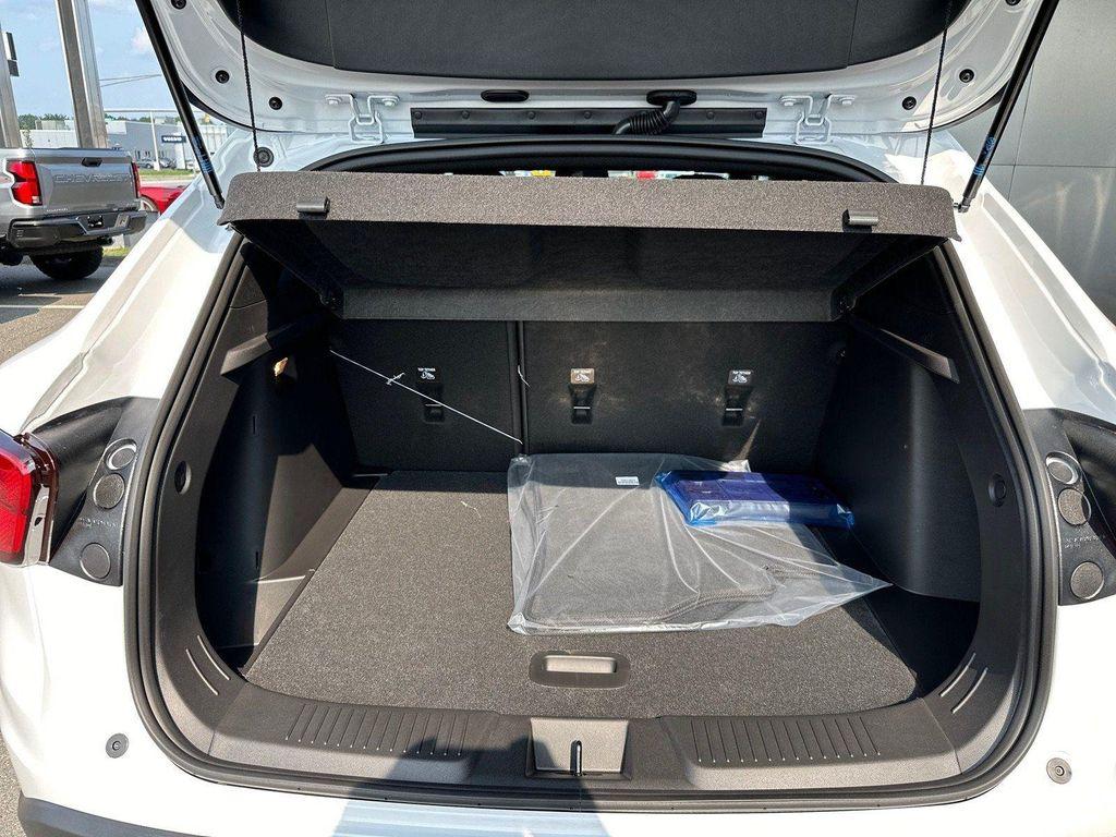 new 2026 Chevrolet Trax car, priced at $25,990