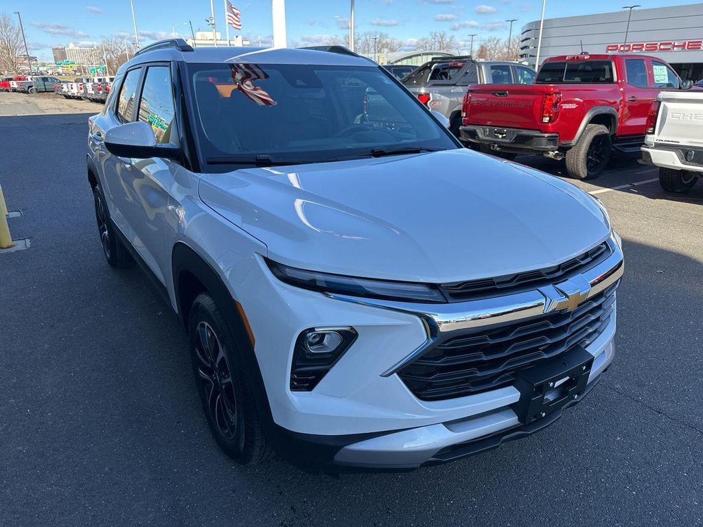 new 2026 Chevrolet TrailBlazer car, priced at $24,295