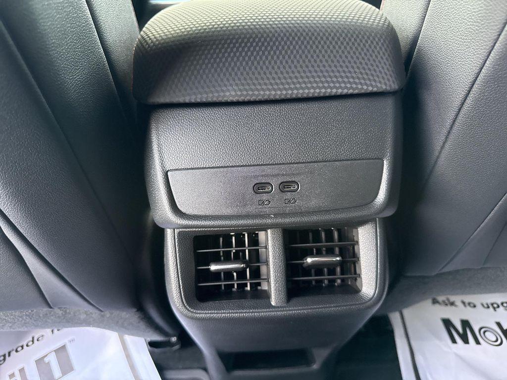 new 2026 Chevrolet Equinox car, priced at $31,660