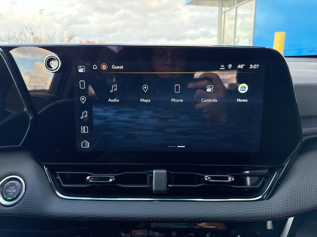 new 2026 Chevrolet Equinox car, priced at $31,660