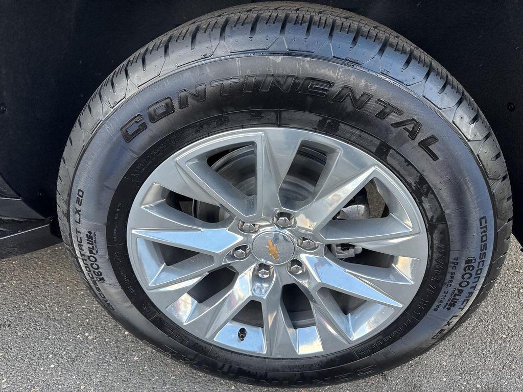 new 2026 Chevrolet Suburban car, priced at $79,595