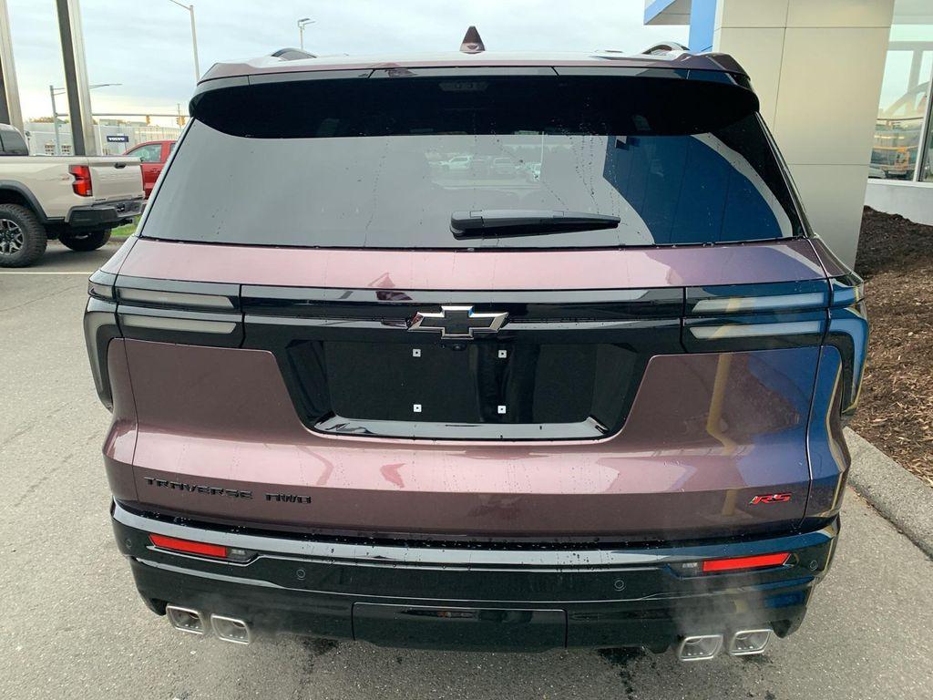 new 2026 Chevrolet Traverse car, priced at $57,220