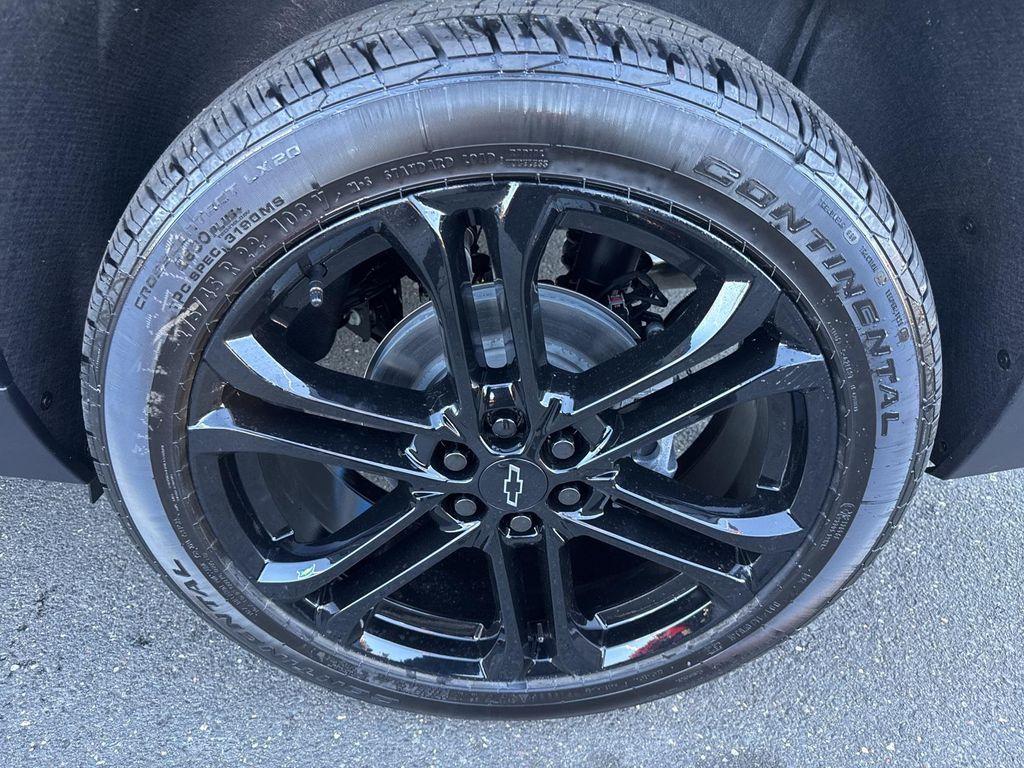 new 2026 Chevrolet Traverse car, priced at $44,165