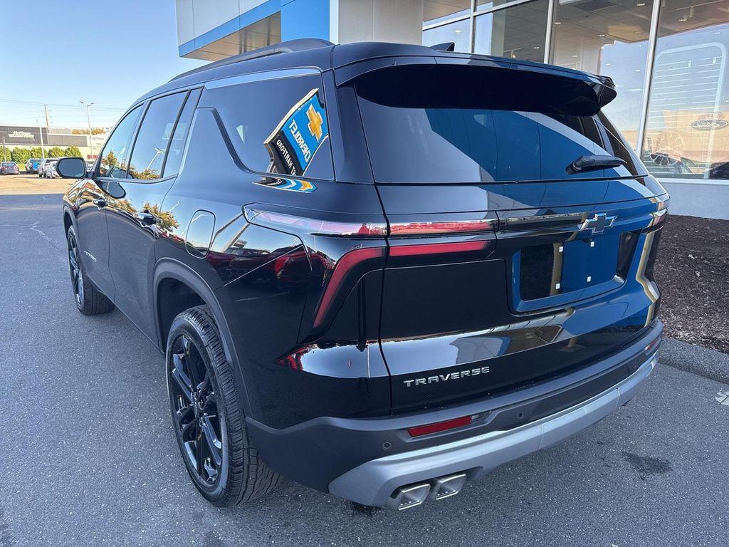 new 2026 Chevrolet Traverse car, priced at $44,165