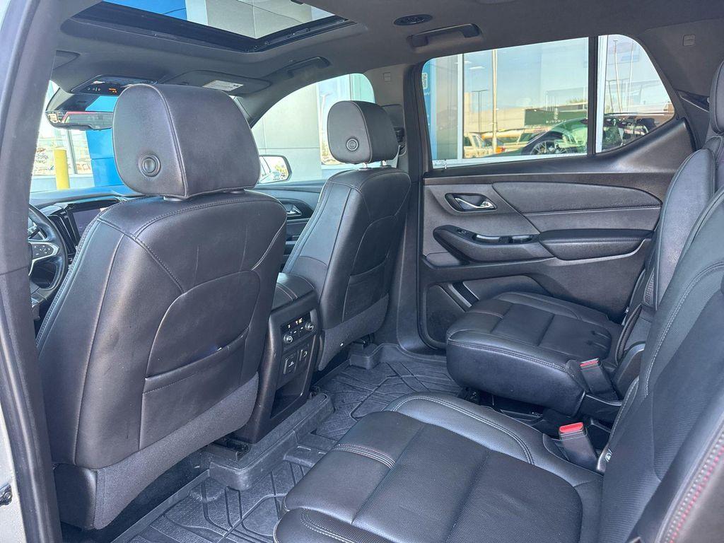used 2023 Chevrolet Traverse car, priced at $35,983