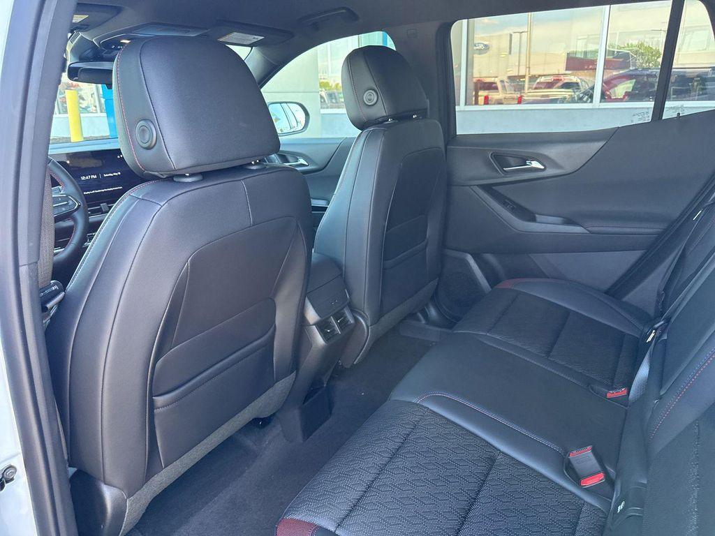 new 2026 Chevrolet Equinox car, priced at $35,629