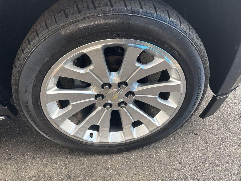 used 2019 Chevrolet Suburban car, priced at $31,868