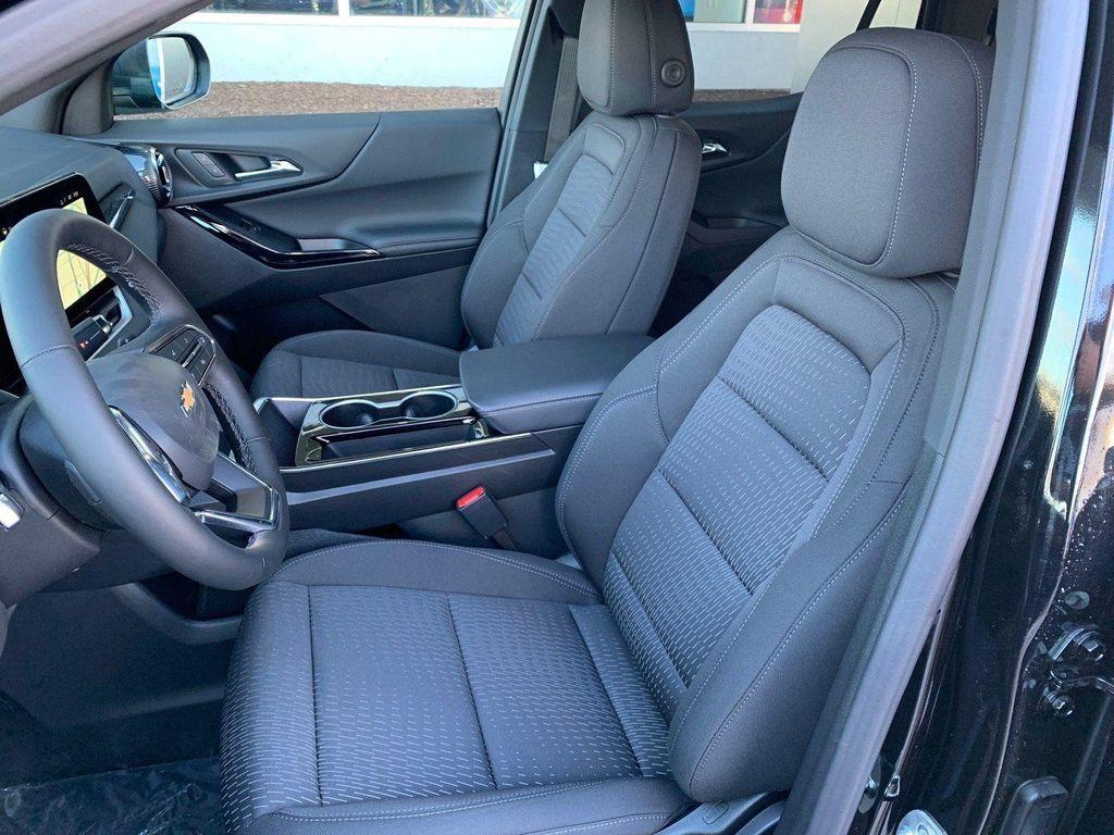 new 2026 Chevrolet Equinox car, priced at $26,920