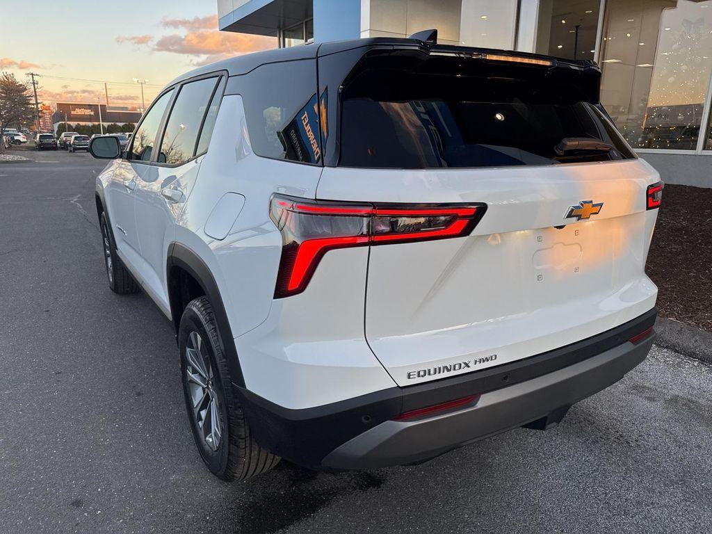 new 2026 Chevrolet Equinox car, priced at $34,930