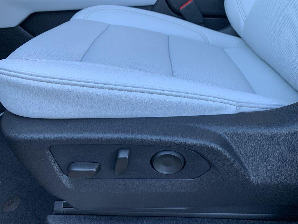 new 2025 Chevrolet Suburban car, priced at $73,320