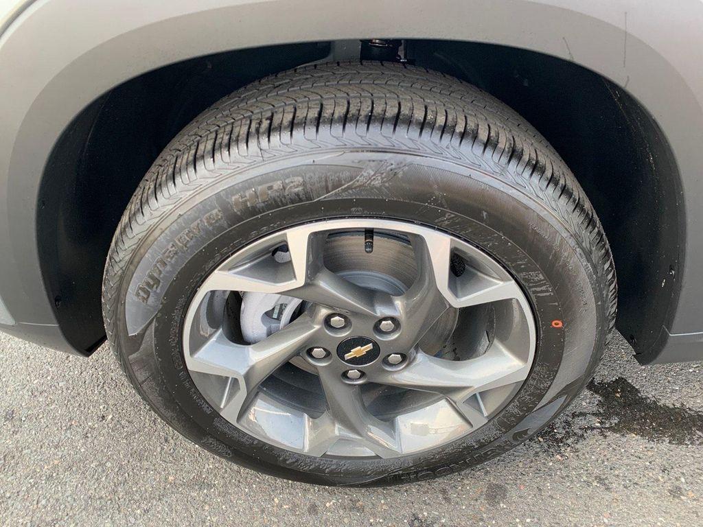 new 2026 Chevrolet Trax car, priced at $23,665