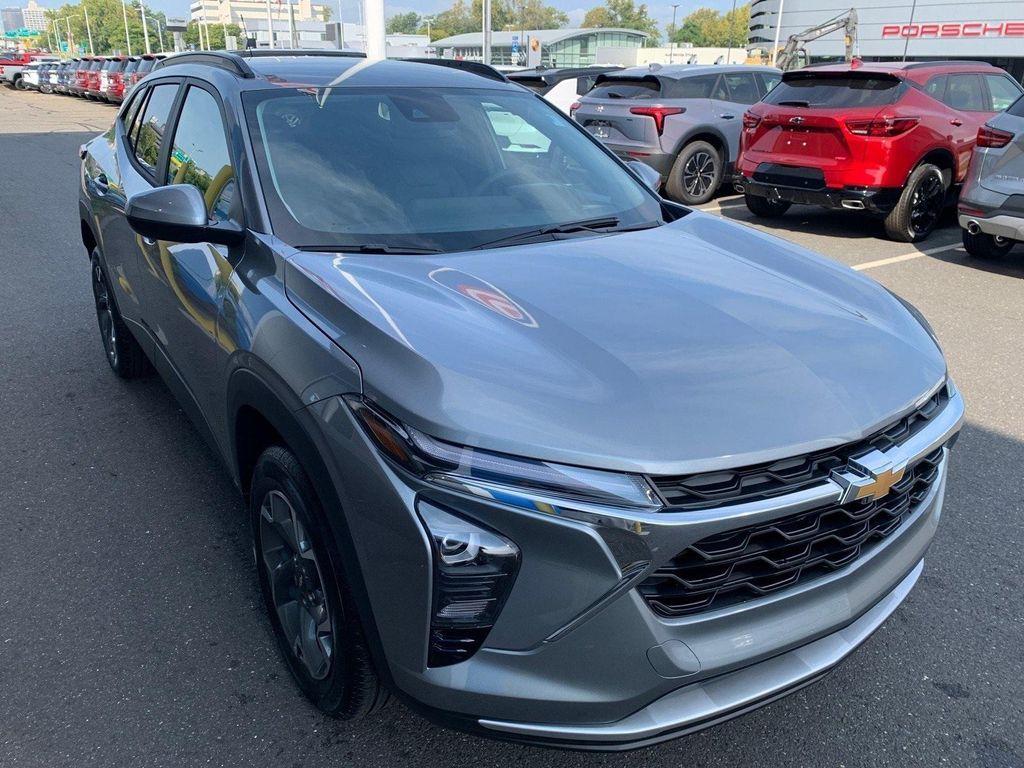 new 2026 Chevrolet Trax car, priced at $23,665