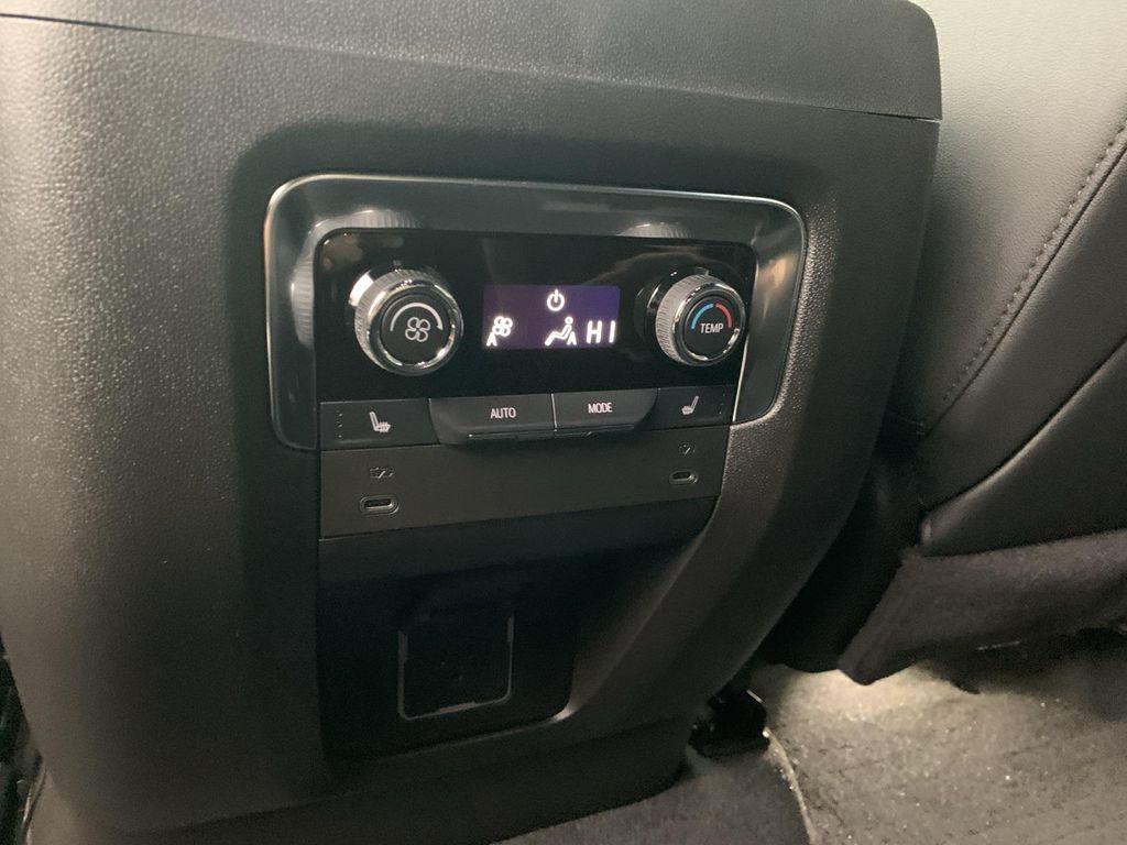 new 2025 Chevrolet Suburban car, priced at $76,115