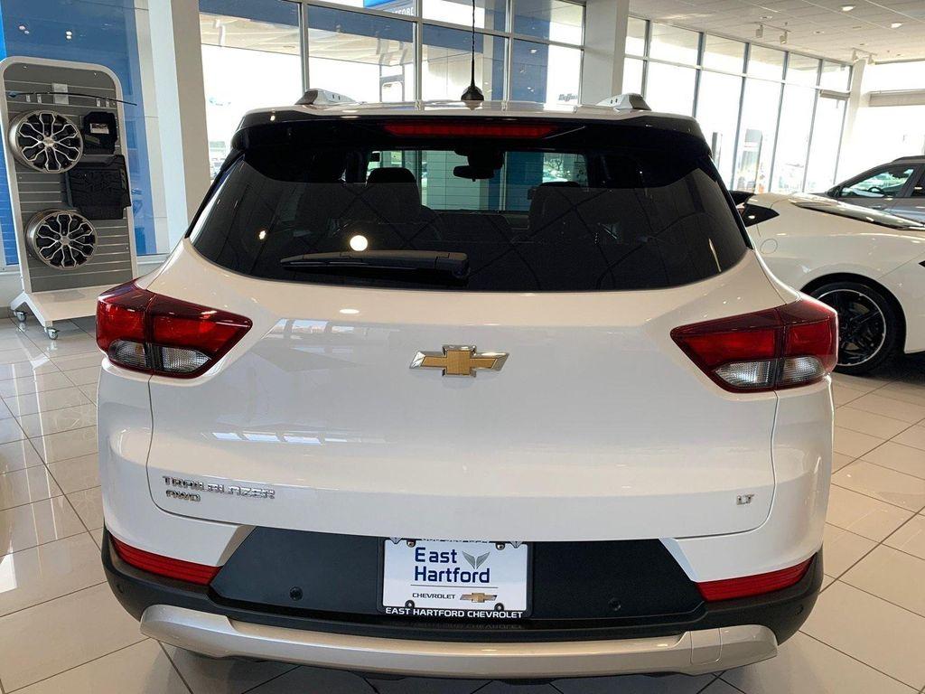 new 2026 Chevrolet TrailBlazer car, priced at $27,925