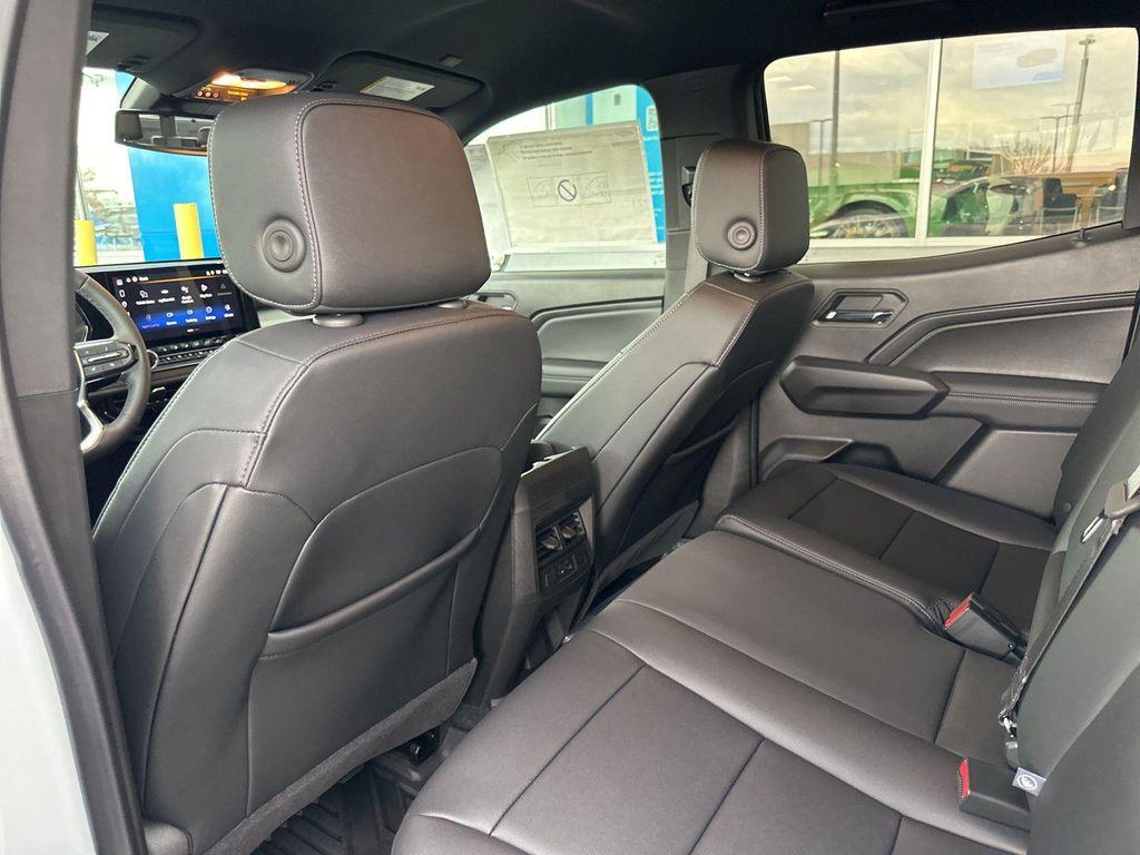 new 2026 Chevrolet Colorado car, priced at $38,025