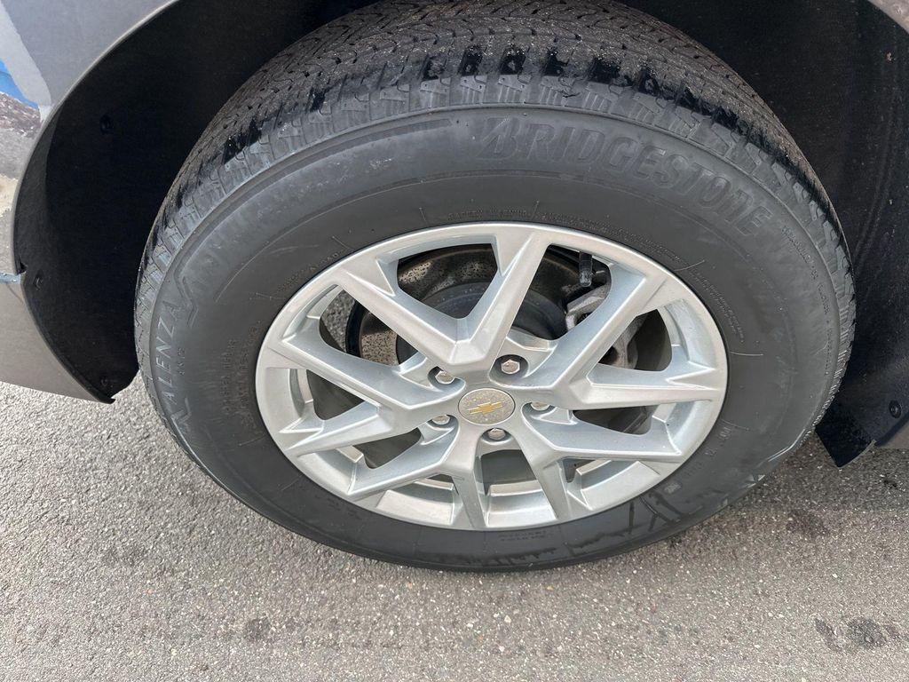 used 2022 Chevrolet Equinox car, priced at $18,954