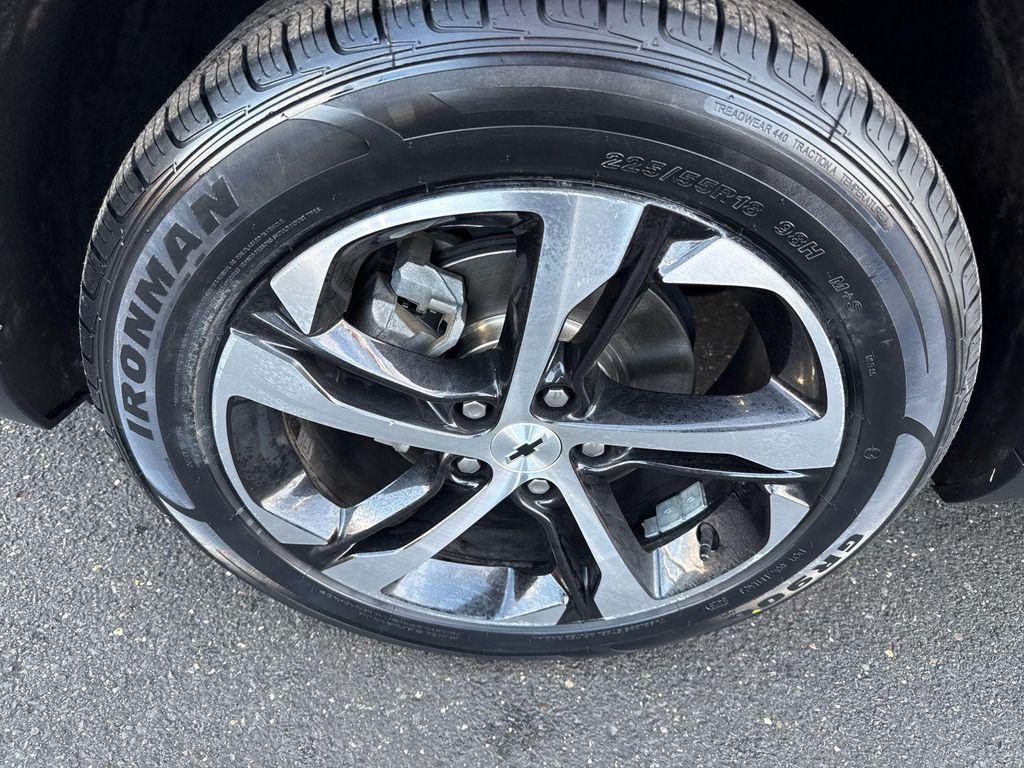 used 2024 Chevrolet Trax car, priced at $14,980