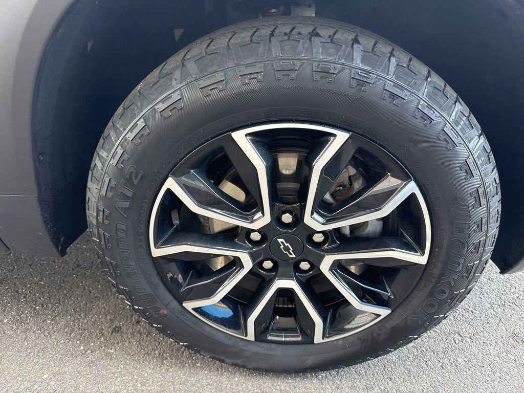 used 2024 Chevrolet TrailBlazer car, priced at $25,379