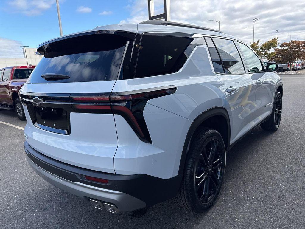 new 2026 Chevrolet Traverse car, priced at $45,160