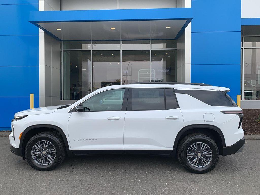 new 2026 Chevrolet Traverse car, priced at $39,695
