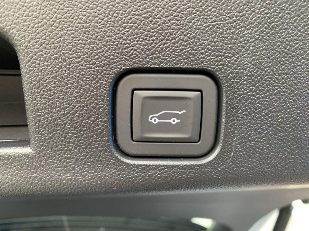 new 2026 Chevrolet Traverse car, priced at $39,695