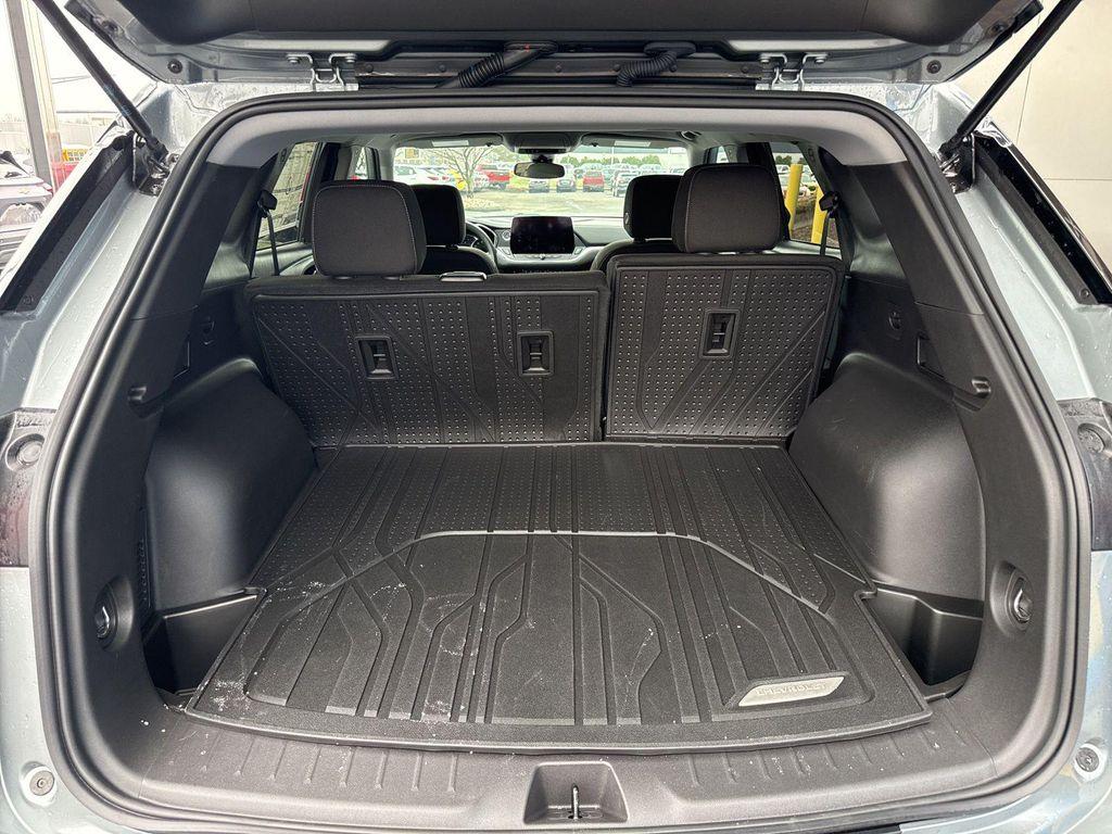 used 2025 Chevrolet Blazer car, priced at $31,355