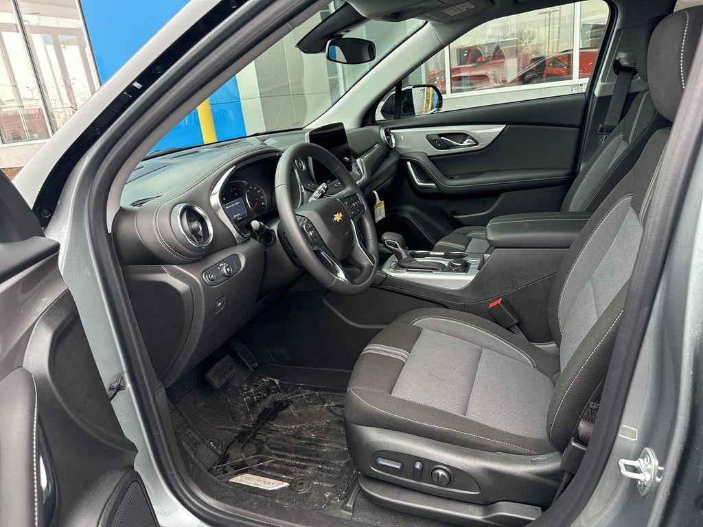 used 2025 Chevrolet Blazer car, priced at $31,355