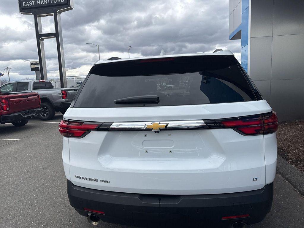 used 2023 Chevrolet Traverse car, priced at $28,948