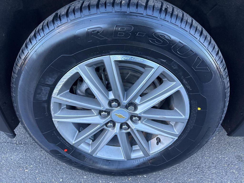 used 2023 Chevrolet Traverse car, priced at $26,899