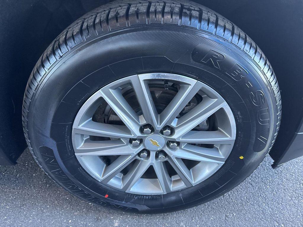 used 2023 Chevrolet Traverse car, priced at $26,899