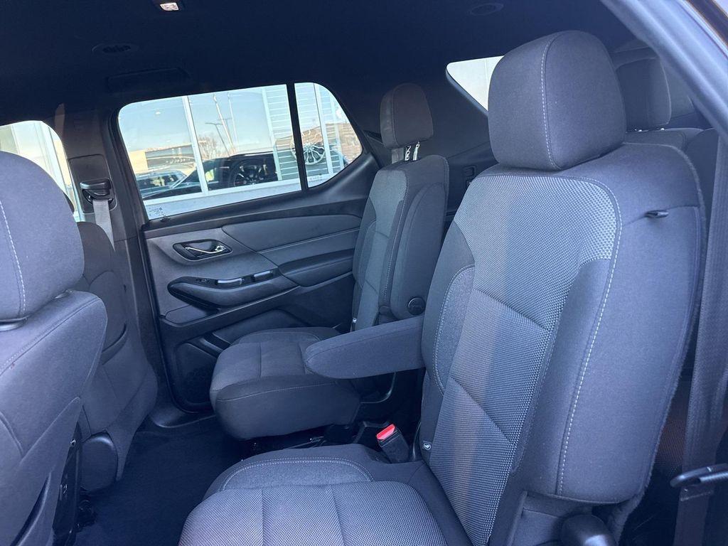 used 2023 Chevrolet Traverse car, priced at $26,899