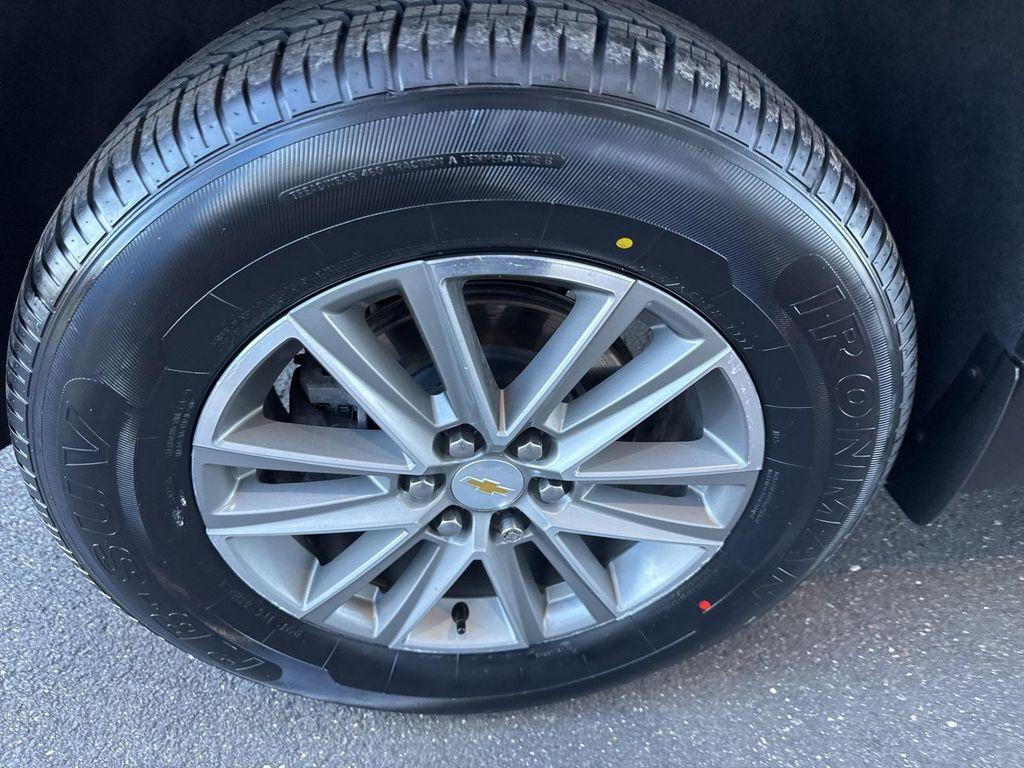 used 2023 Chevrolet Traverse car, priced at $26,899