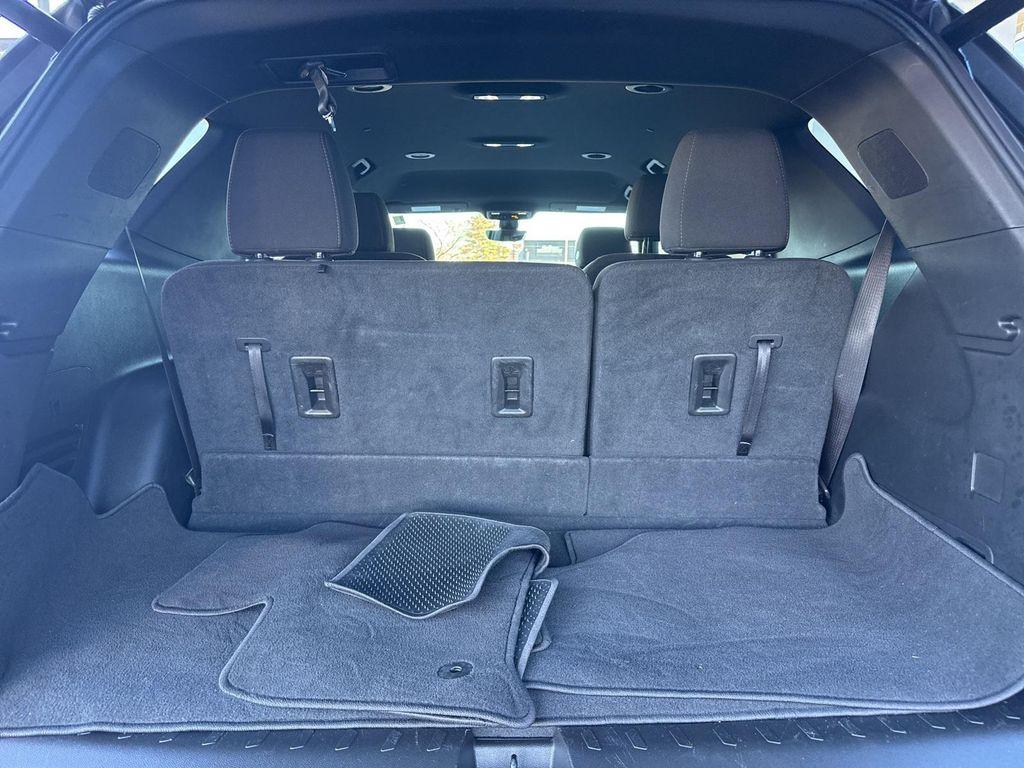 used 2023 Chevrolet Traverse car, priced at $26,899