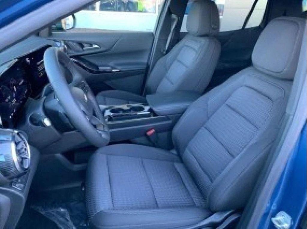 new 2026 Chevrolet Equinox car, priced at $32,639