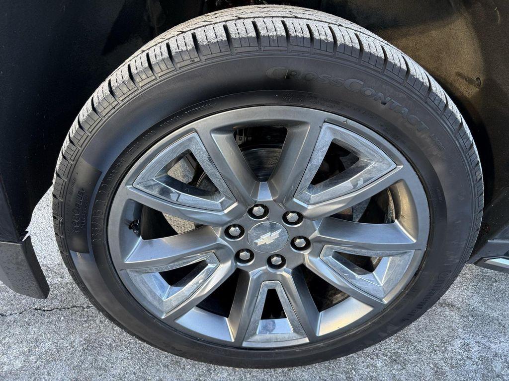 used 2015 Chevrolet Suburban car, priced at $17,980