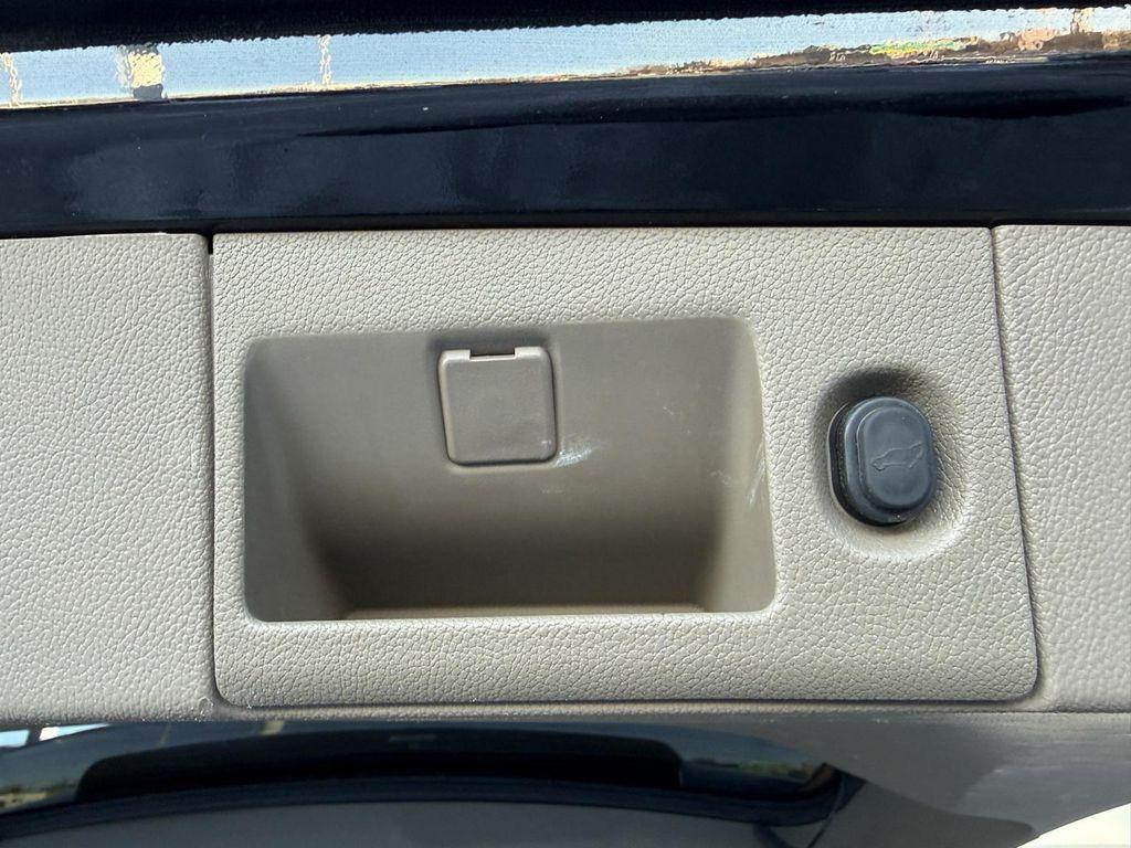 used 2015 Chevrolet Suburban car, priced at $17,980