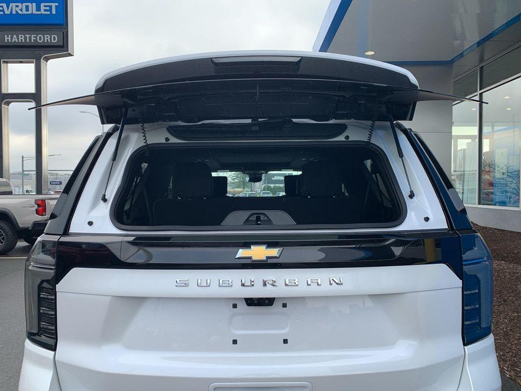 new 2025 Chevrolet Suburban car, priced at $87,145